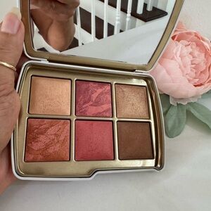 Hourglass Radiant AMBIENT Blush OWL PALETTE